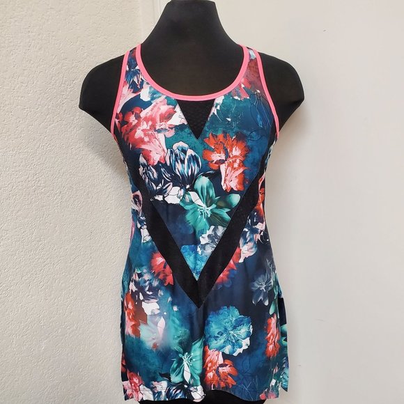 Nanette Lepore Tops - Nanette Lepore Sleeveless Asymmetrical Hem Key Hole Back Active Wear Top